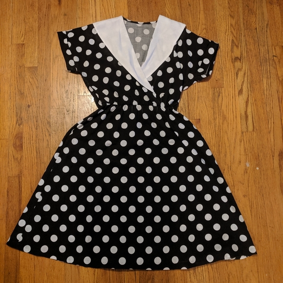 Vintage Dresses & Skirts - 80s Fun Polkadot Black and White Dress